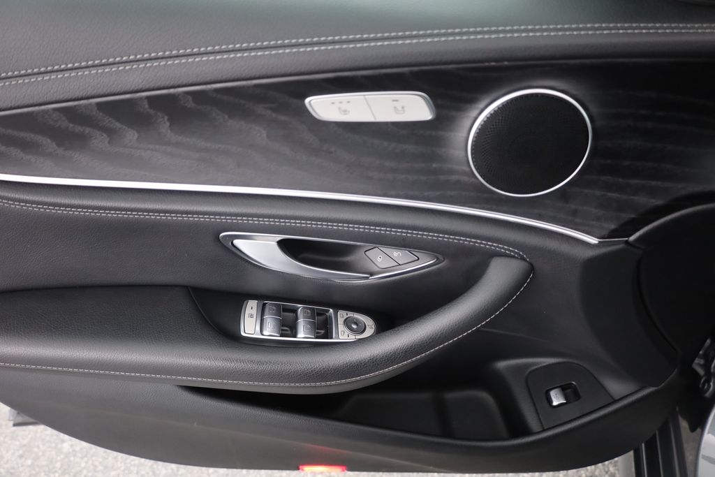 Mercedes-Benz E 300 2020