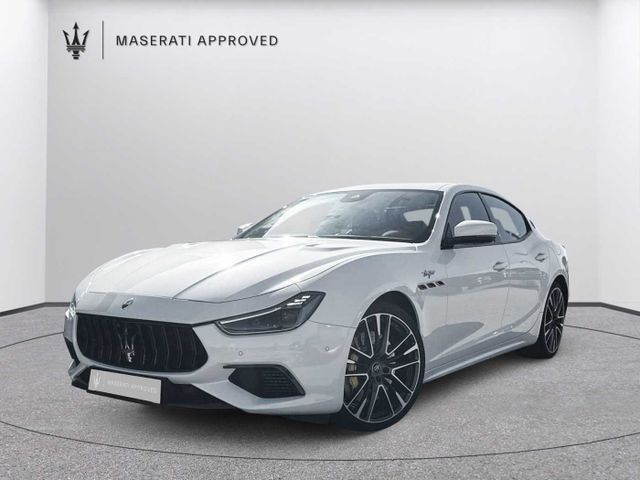 Maserati Ghibli 2021