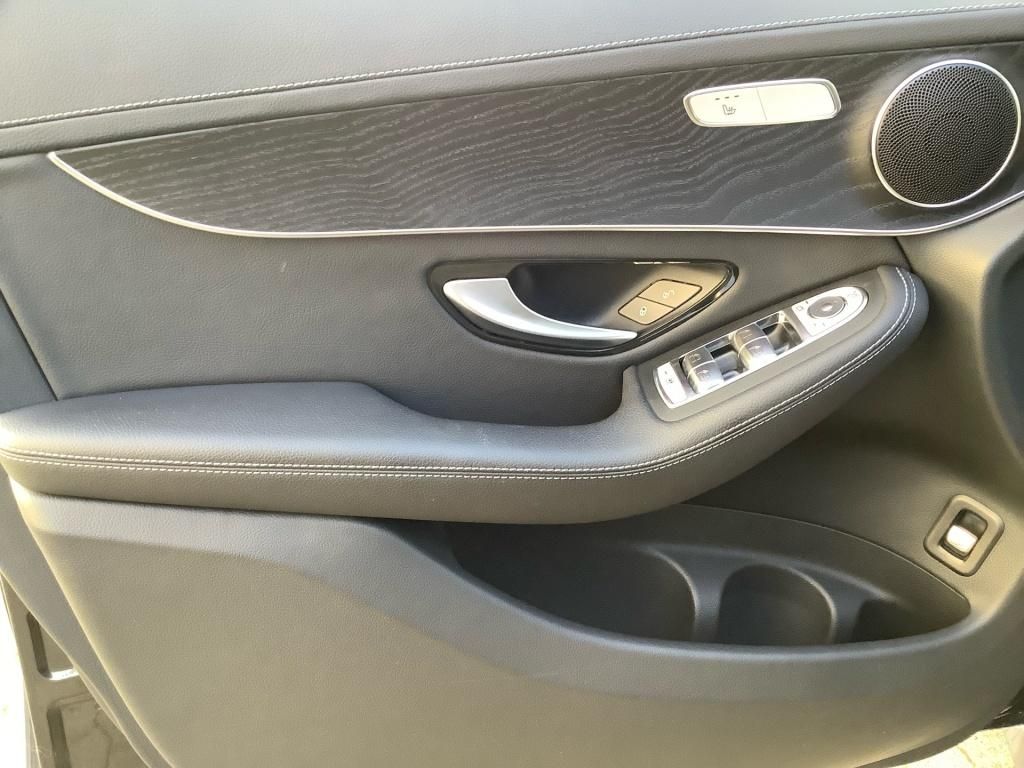Mercedes-Benz GLC 300 2021