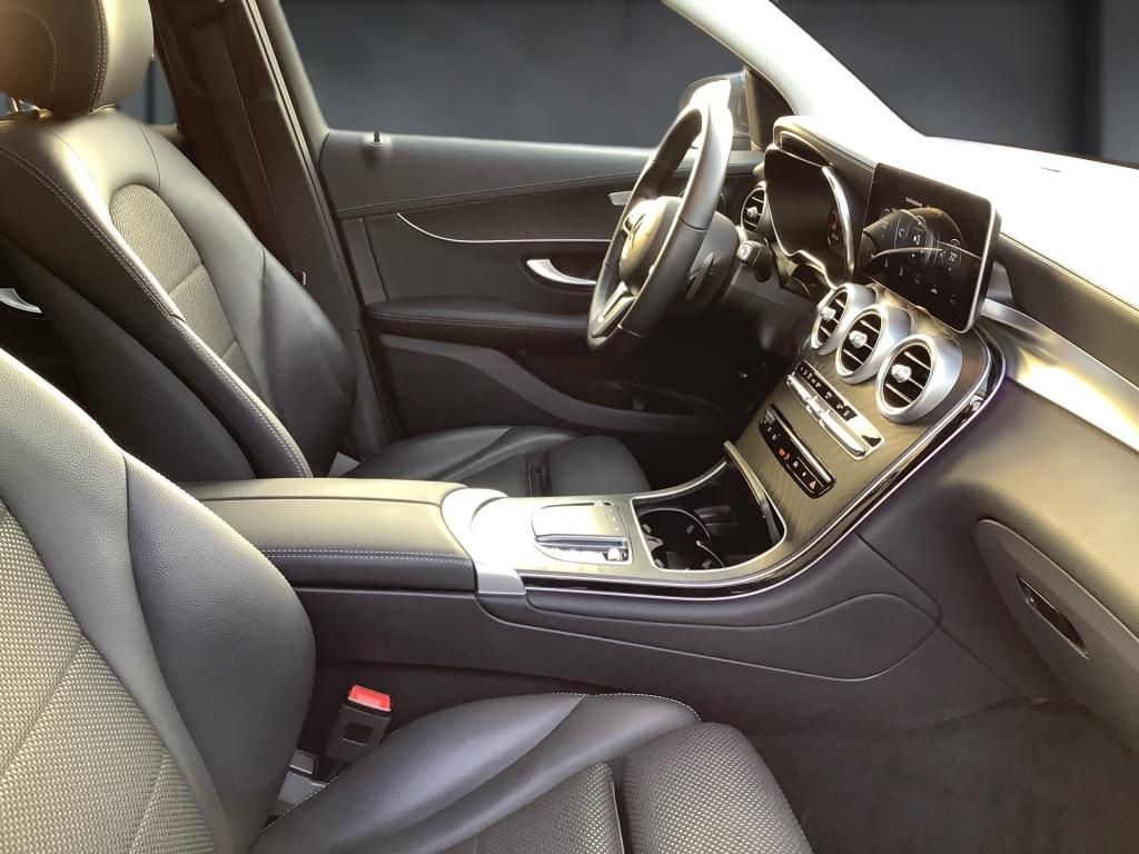 Mercedes-Benz GLC 300 2021