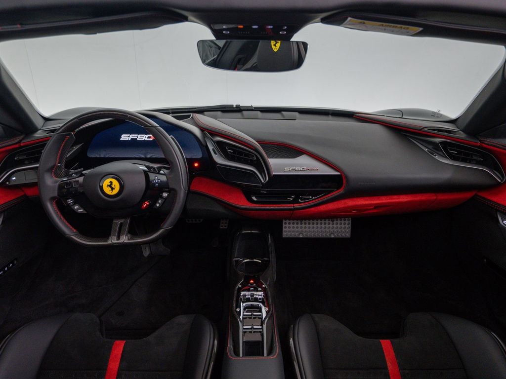 Ferrari SF90 2025
