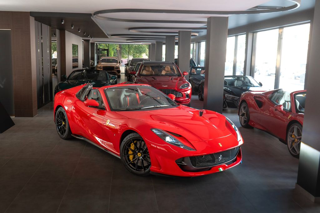 Ferrari 812 2022