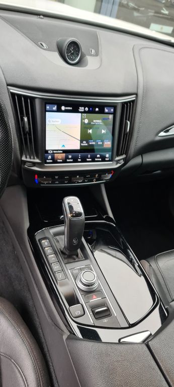 Maserati Levante 2021