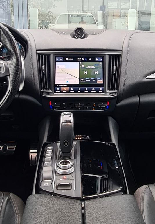 Maserati Levante 2021