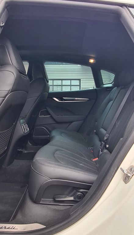 Maserati Levante 2021