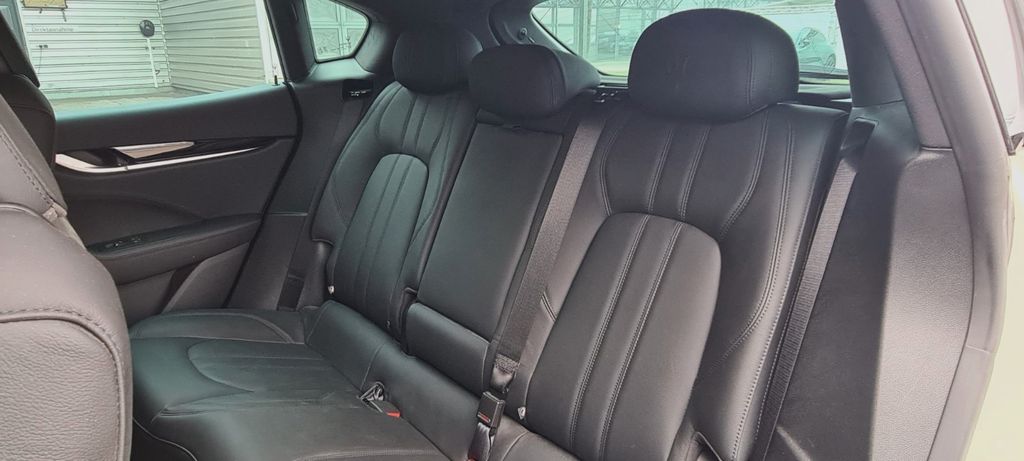 Maserati Levante 2021