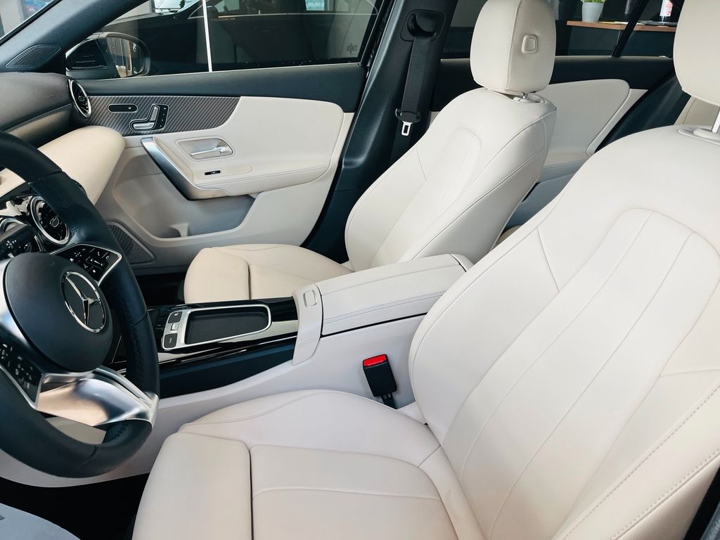 Mercedes-Benz A 250 2023