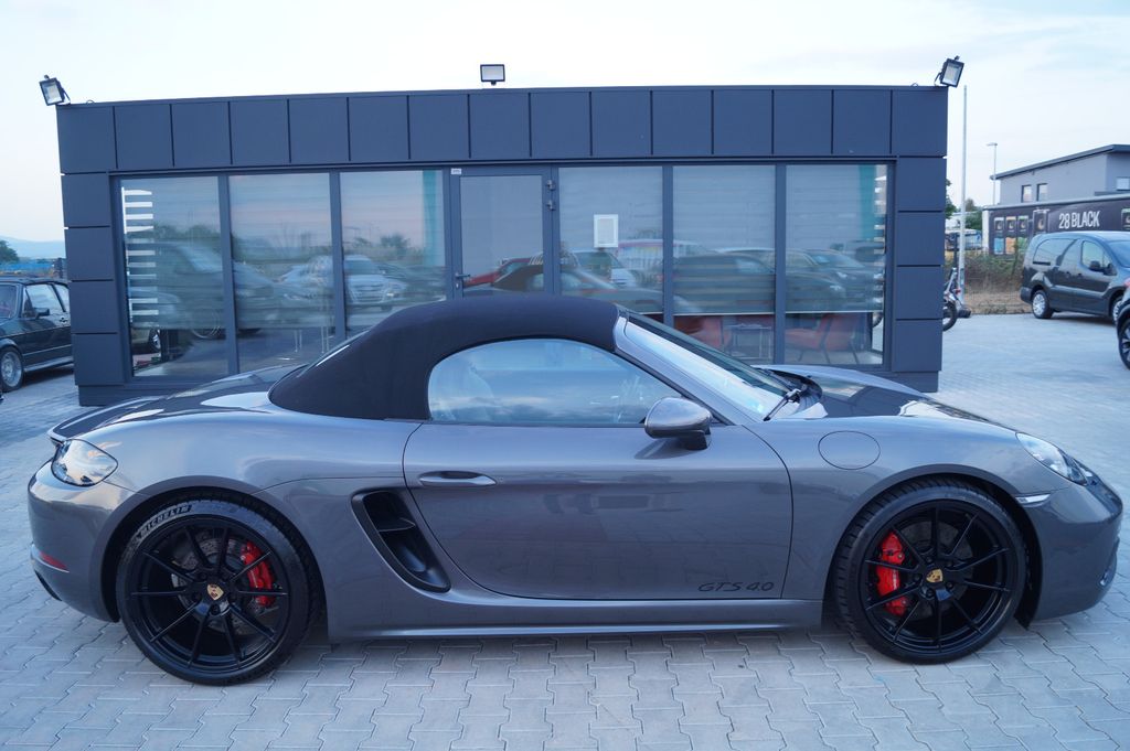 Porsche Boxster 2021