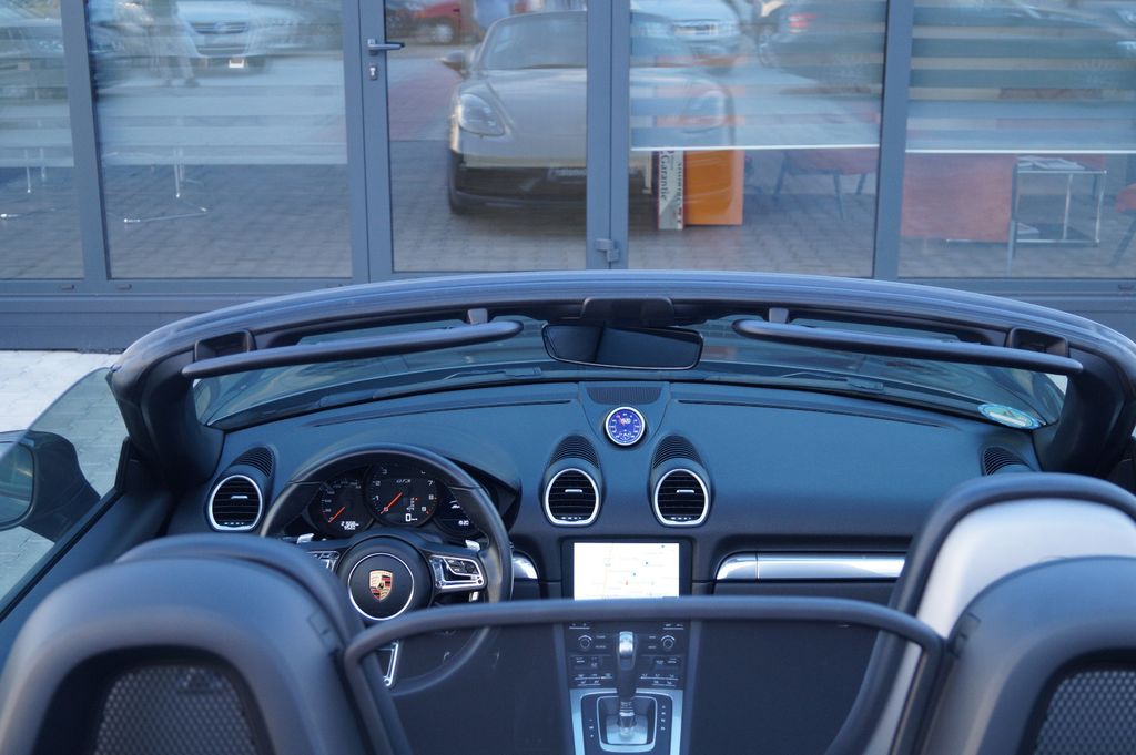 Porsche Boxster 2021