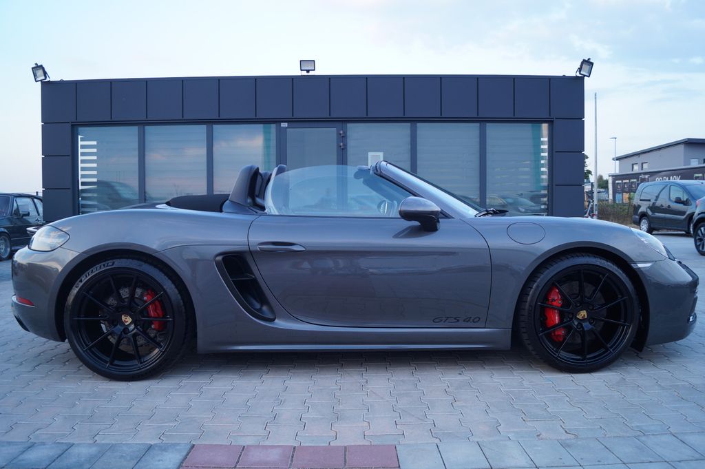 Porsche Boxster 2021