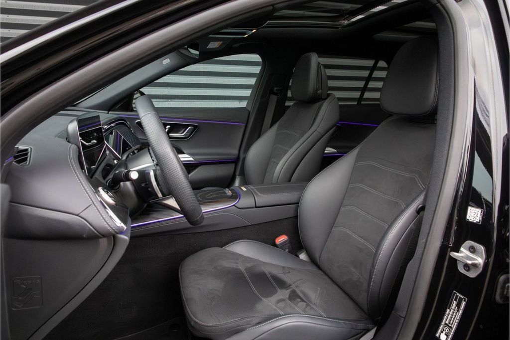 Mercedes-Benz E 220 2025