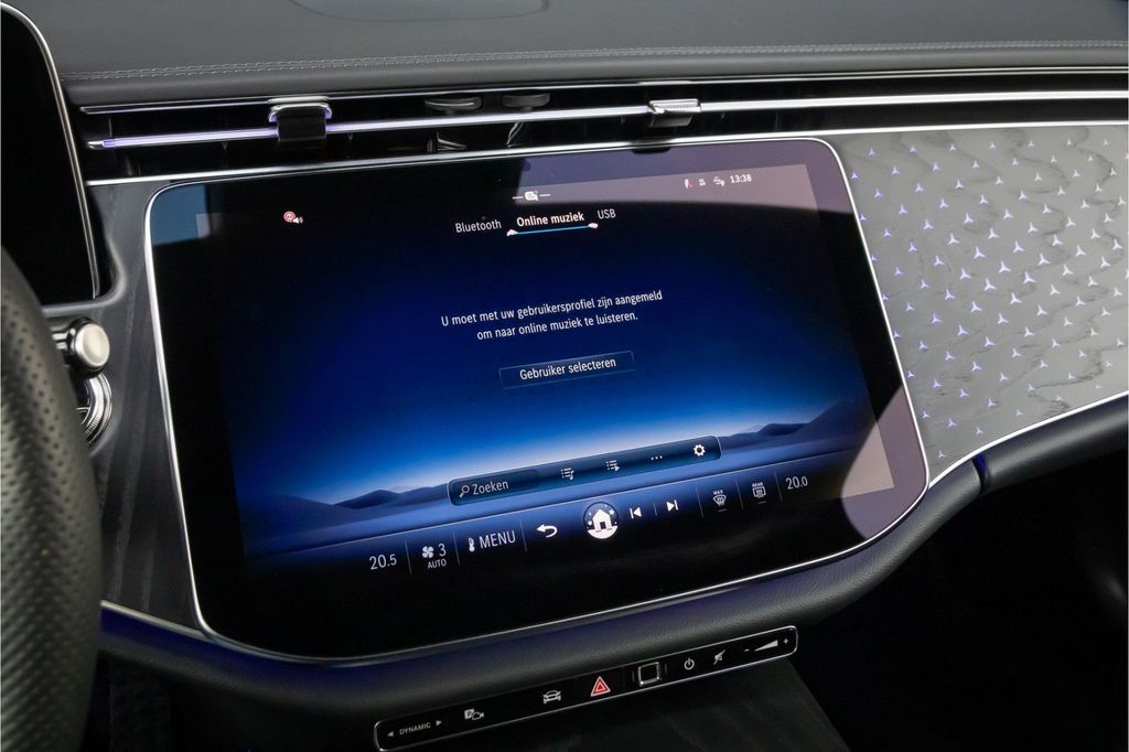 Mercedes-Benz E 220 2025