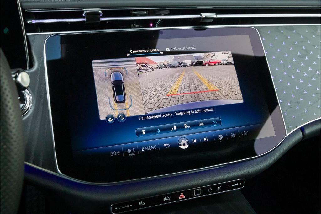 Mercedes-Benz E 220 2025