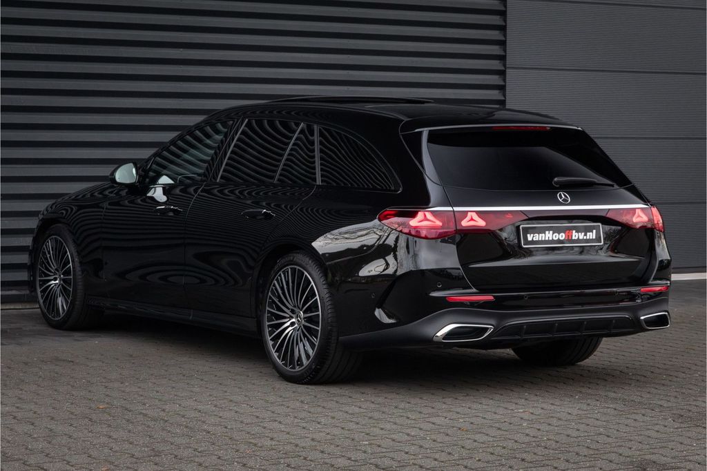 Mercedes-Benz E 220 2025