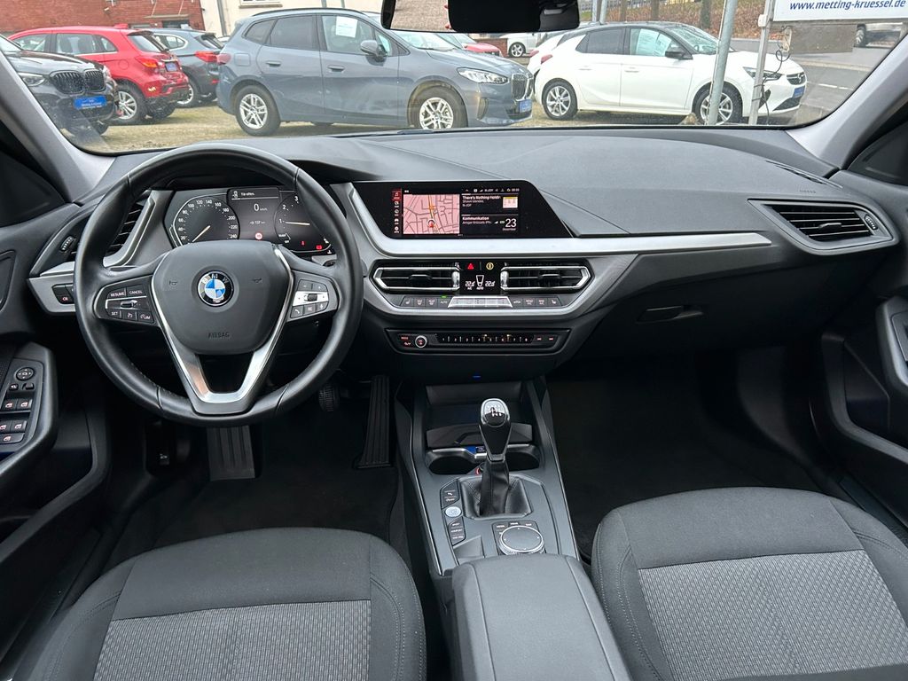BMW 118 2021