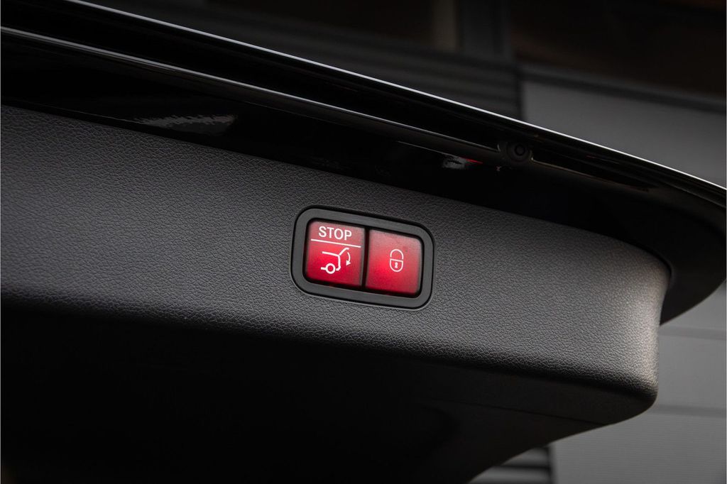 Mercedes-Benz E 220 2025