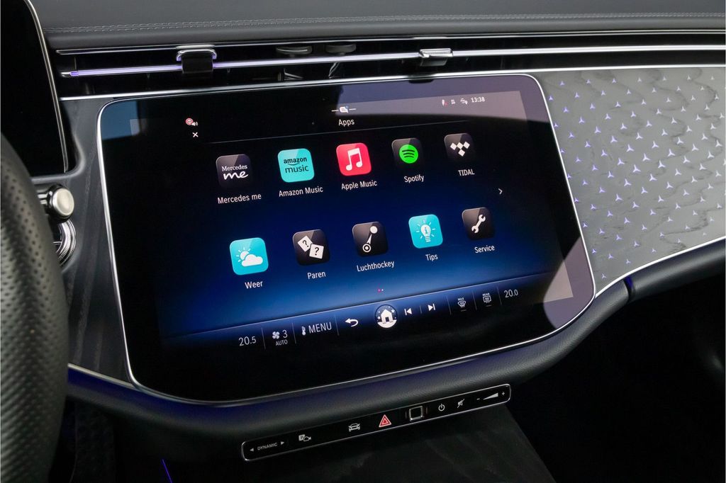 Mercedes-Benz E 220 2025