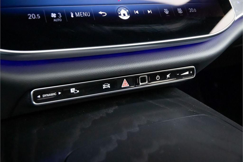 Mercedes-Benz E 220 2025