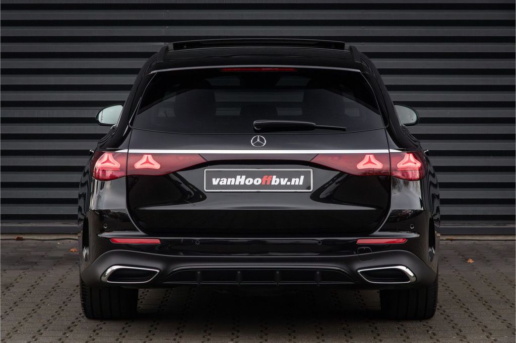 Mercedes-Benz E 220 2025