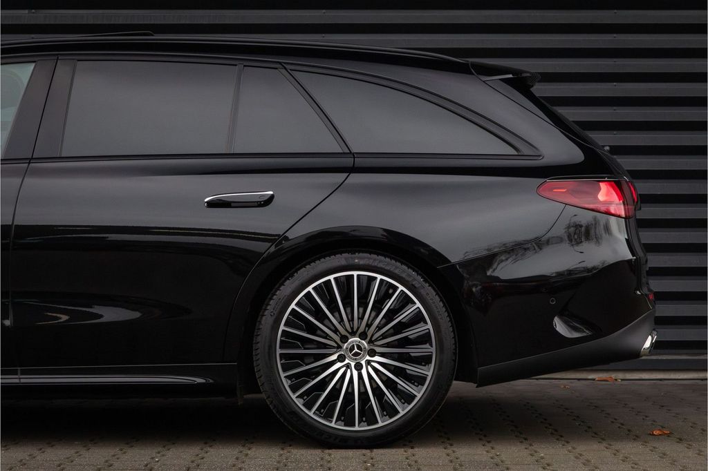 Mercedes-Benz E 220 2025