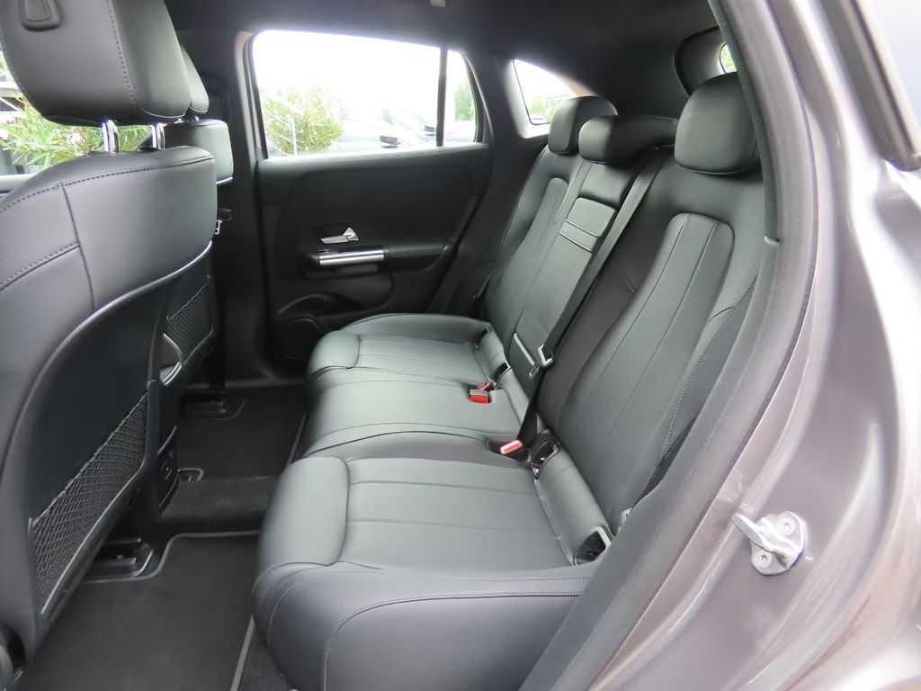 Mercedes-Benz EQA 2022