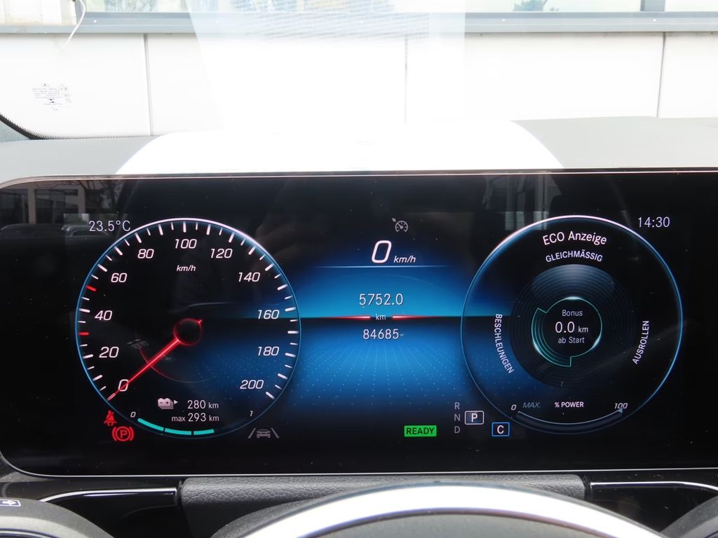 Mercedes-Benz EQA 2022