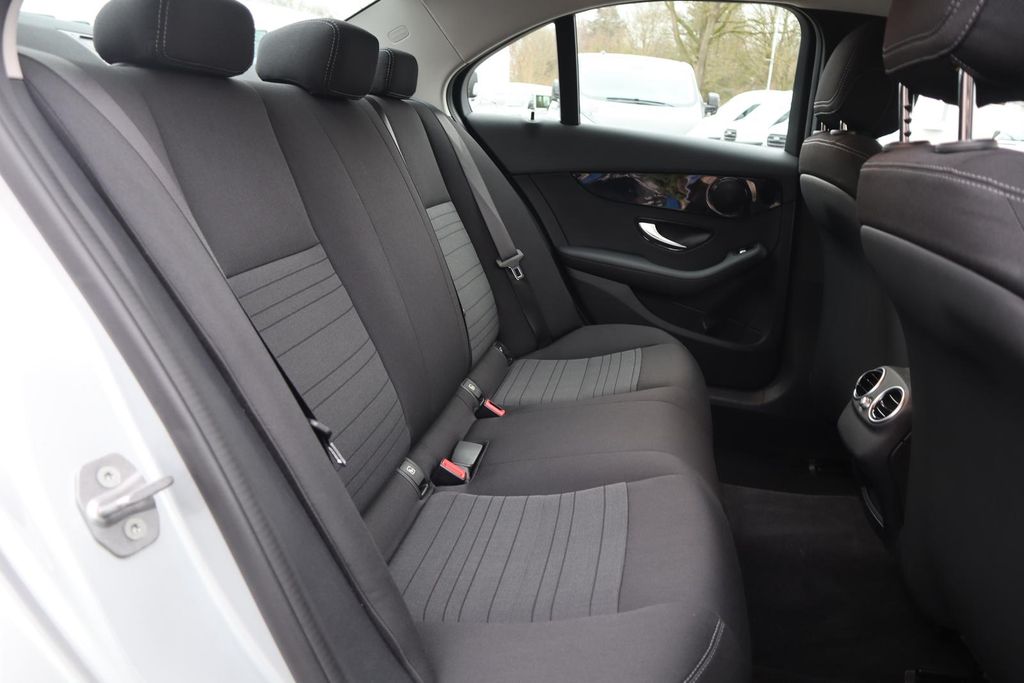 Mercedes-Benz C 200 2021