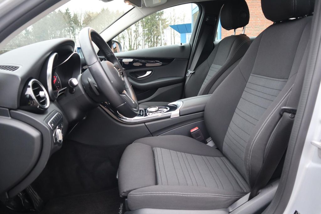 Mercedes-Benz C 200 2021