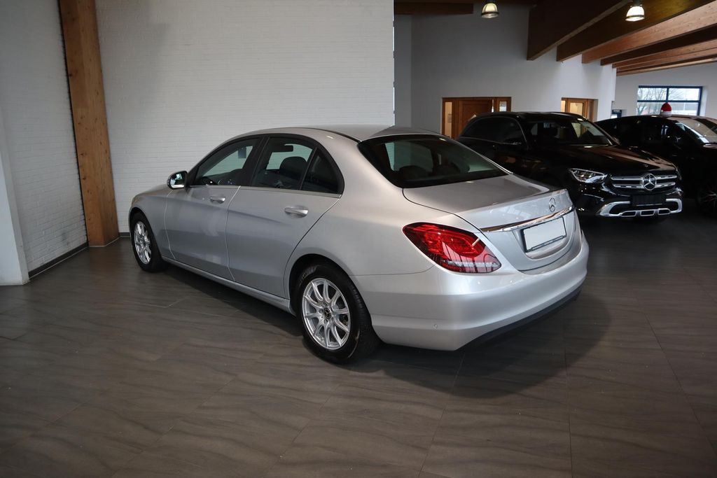 Mercedes-Benz C 200 2021
