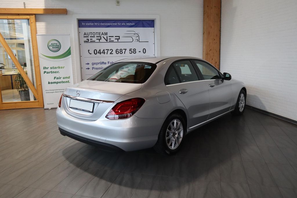 Mercedes-Benz C 200 2021