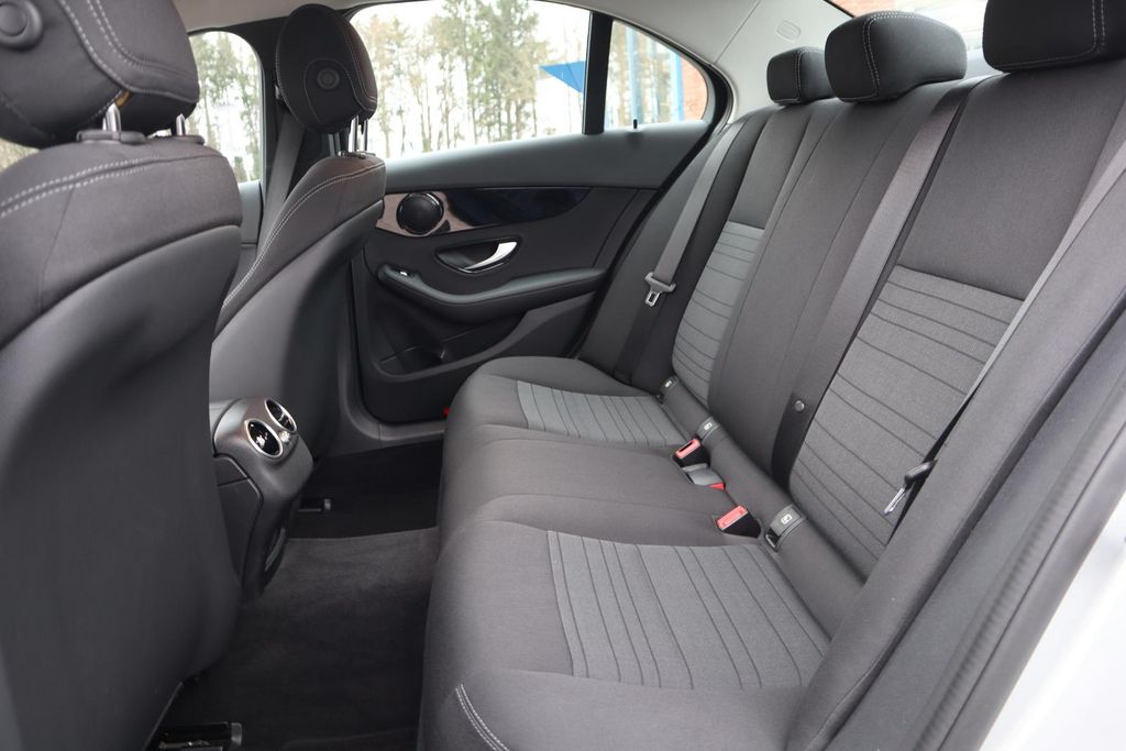 Mercedes-Benz C 200 2021