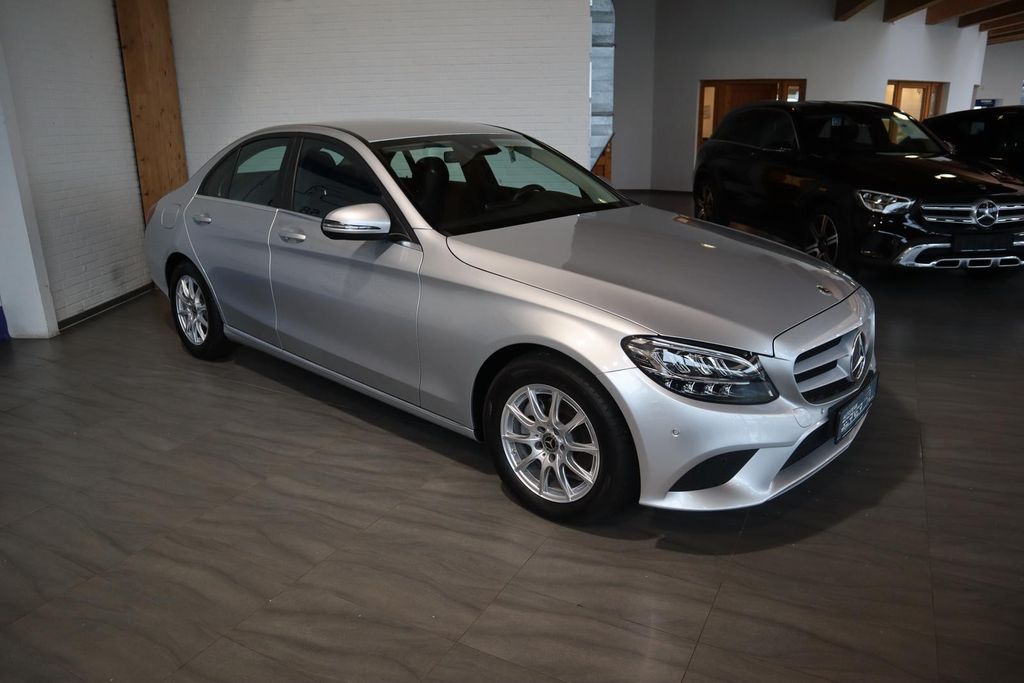 Mercedes-Benz C 200 2021