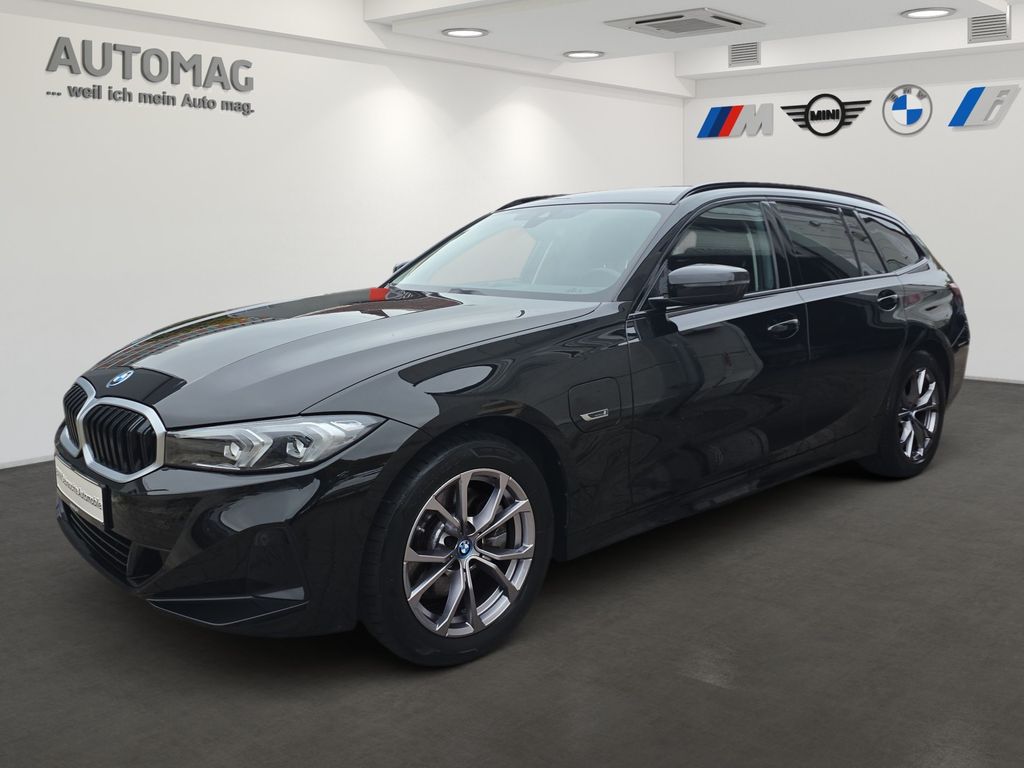 BMW 330 2022