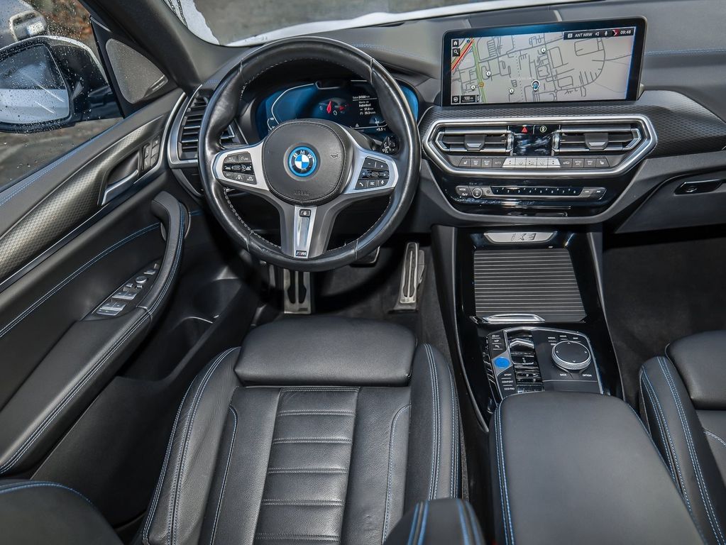 BMW iX3 2024