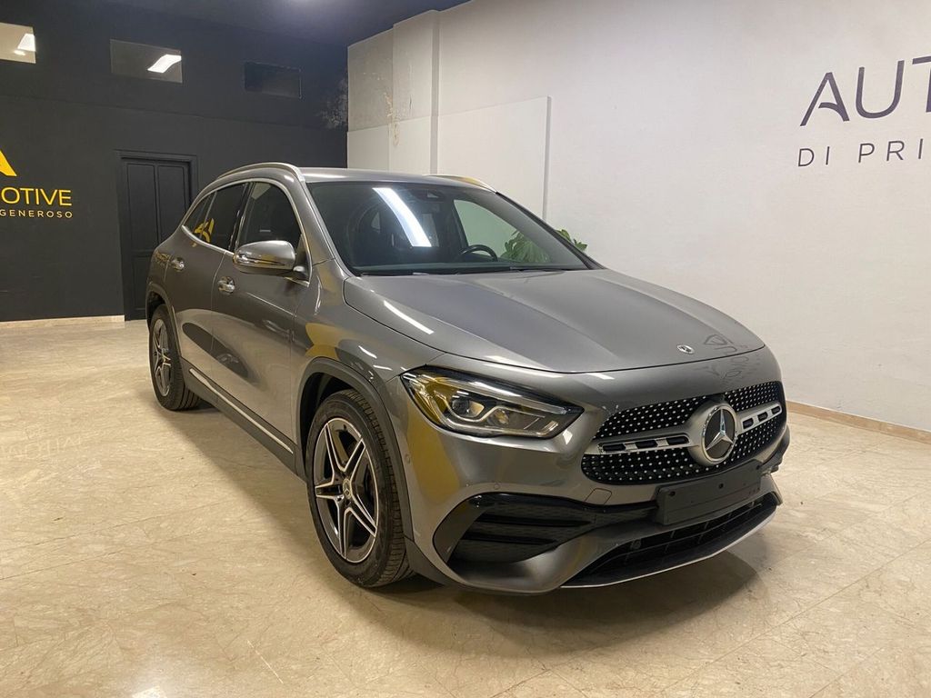 Mercedes-Benz GLA 200 2020