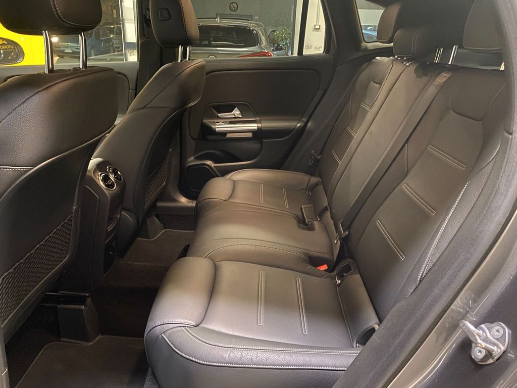 Mercedes-Benz GLA 200 2020