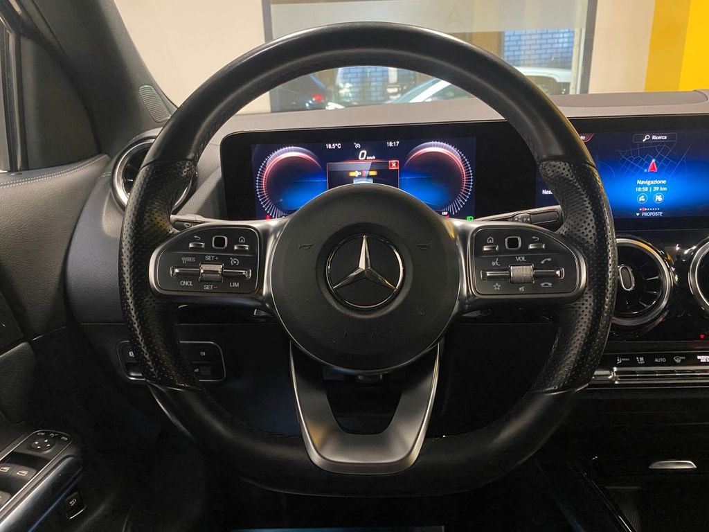 Mercedes-Benz GLA 200 2020