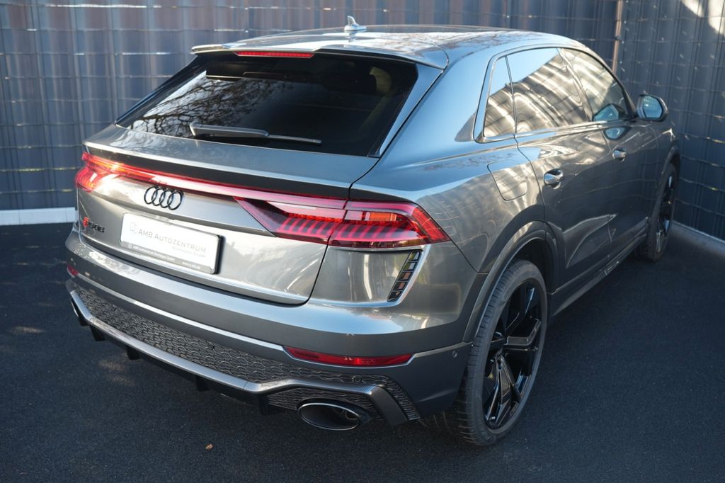Audi RSQ8 2024
