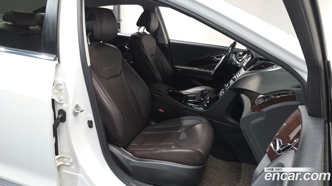 Hyundai Grandeur 2015