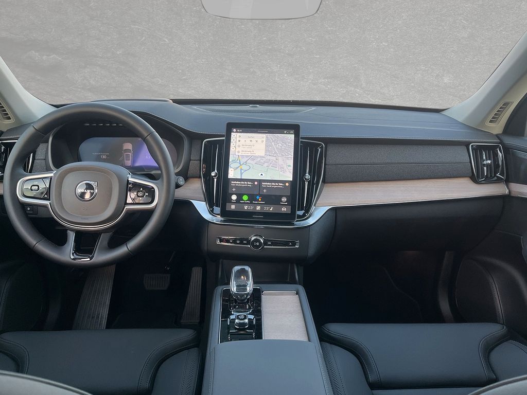 Volvo XC90 2025