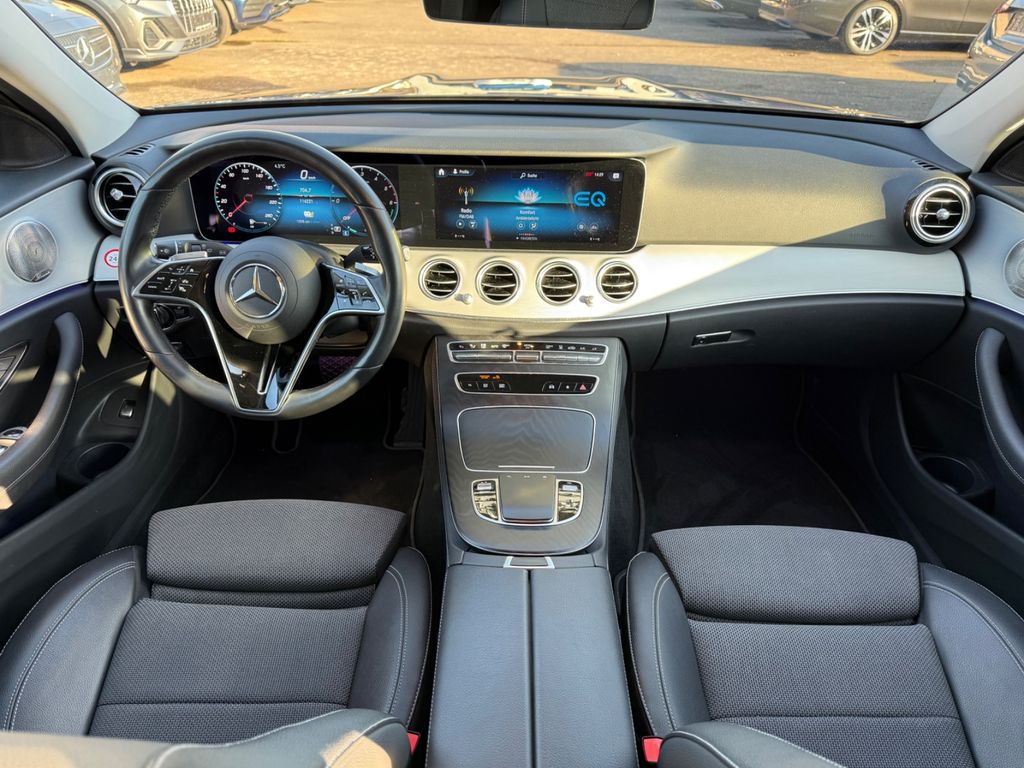 Mercedes-Benz E 300 2022
