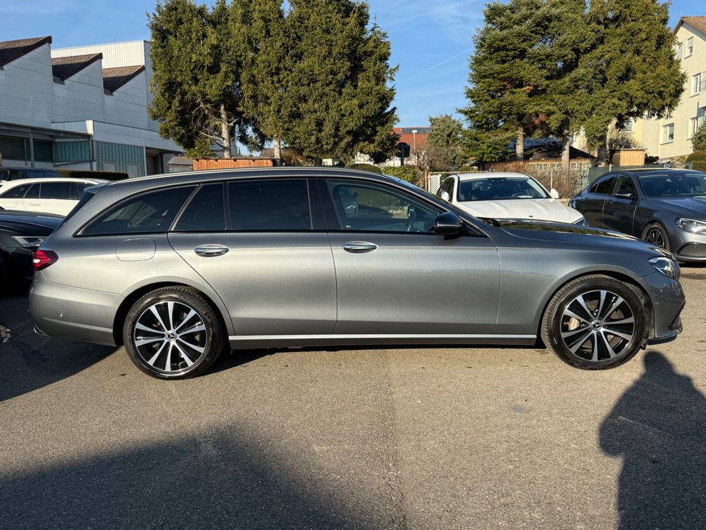 Mercedes-Benz E 300 2022