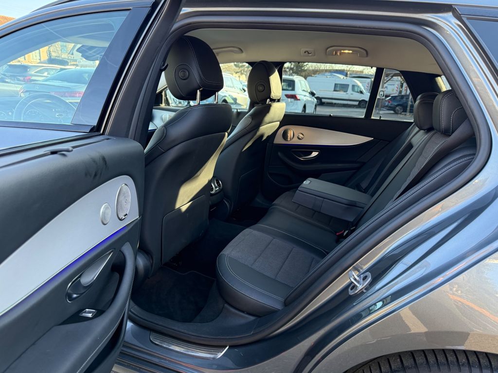 Mercedes-Benz E 300 2022