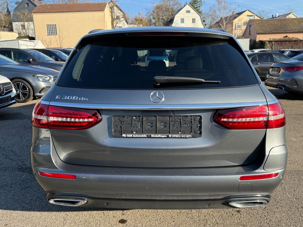 Mercedes-Benz E 300 2022