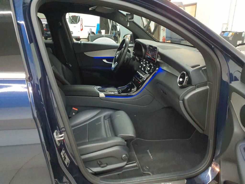 Mercedes-Benz GLC 300 2022