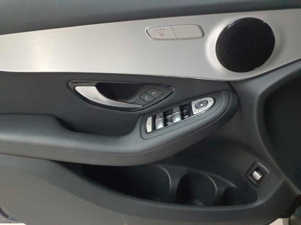 Mercedes-Benz GLC 300 2022