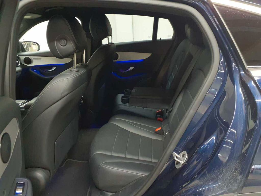 Mercedes-Benz GLC 300 2022