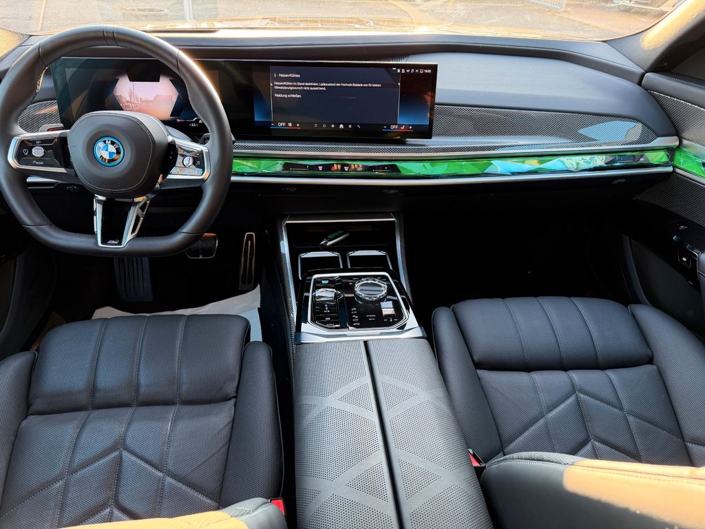 BMW i7 2024