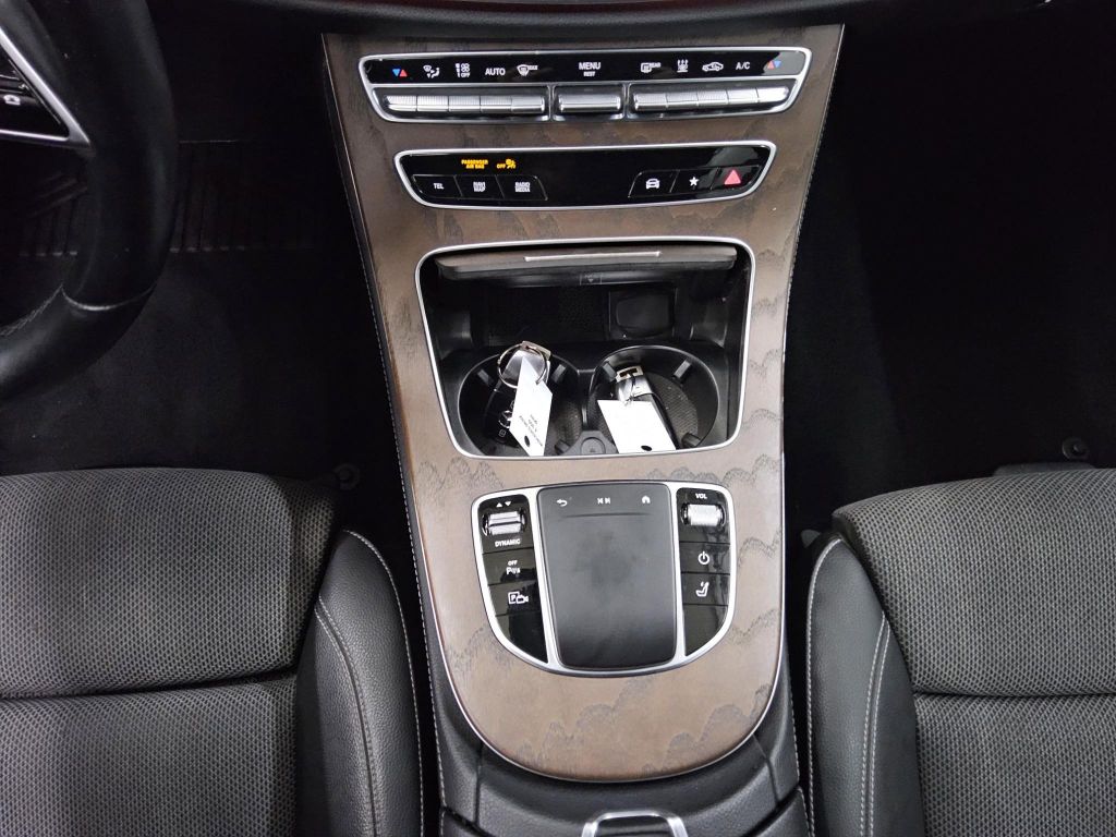 Mercedes-Benz E 300 2021