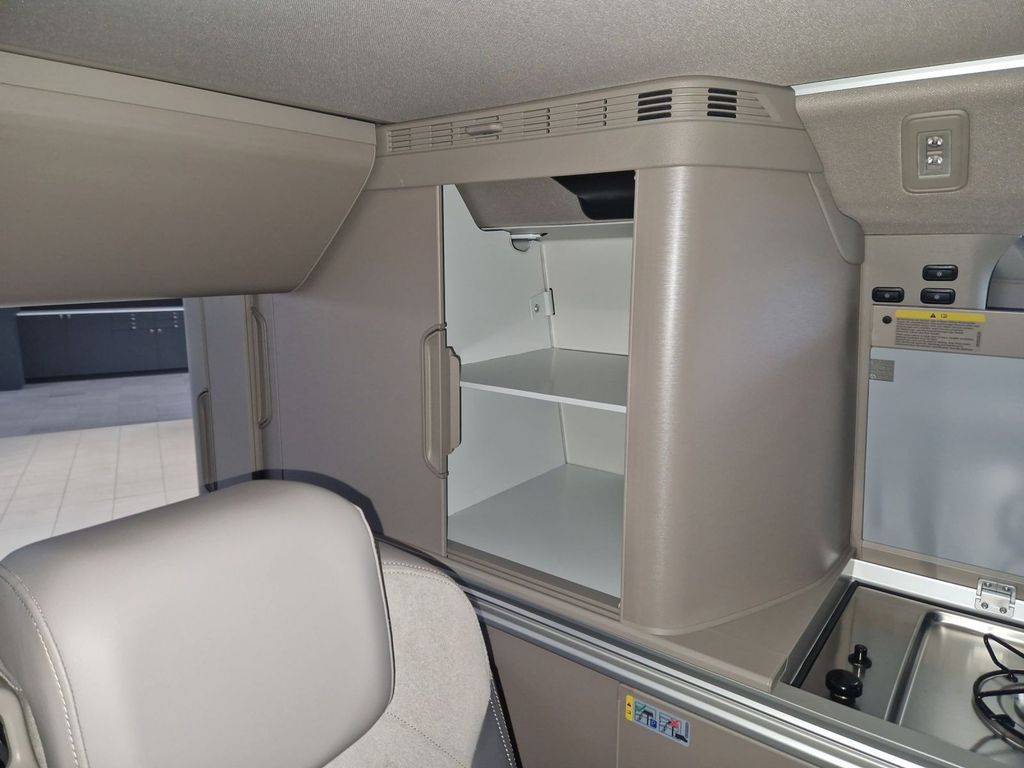 Volkswagen T7 California 2025